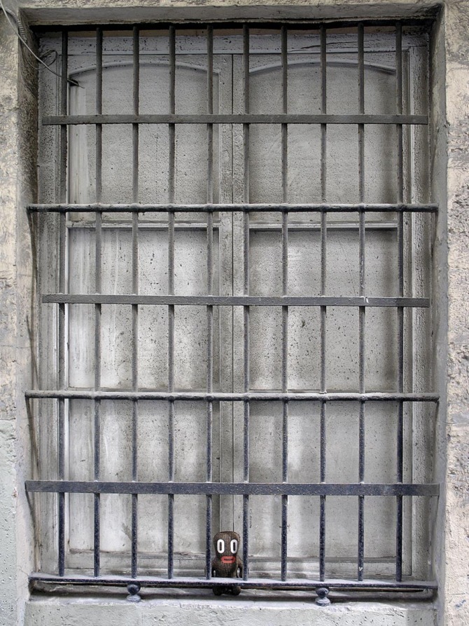 bimbo-jail-window.jpg
